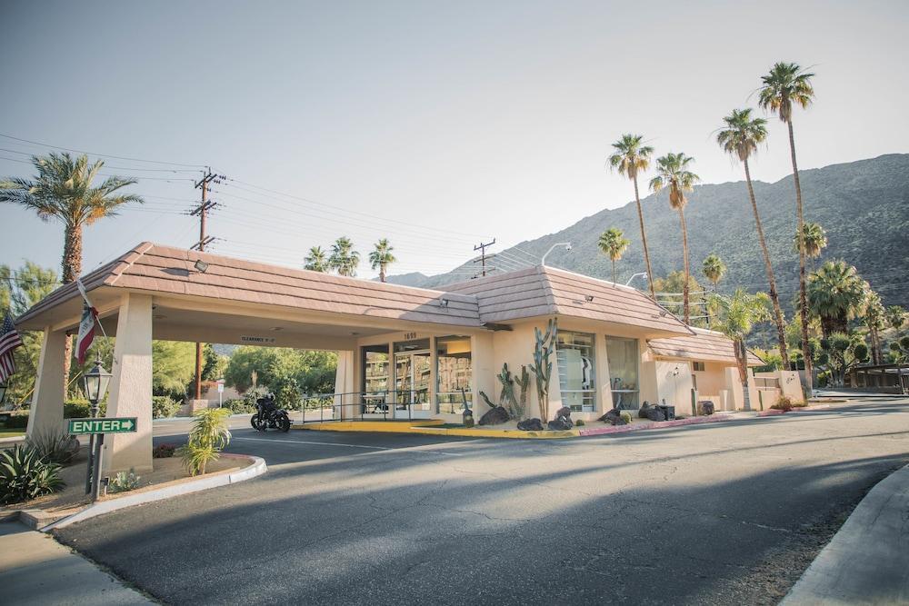 Vagabond Hotel